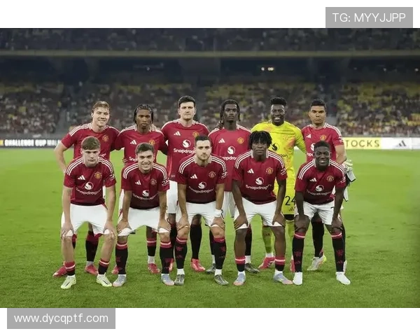 曼联争四形势持续变化,对英超赛季格局产生关键影响 曼联争四形势持续变化,对英超赛季格局产生关键影响