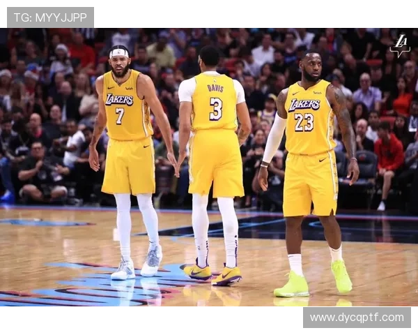 巴克利篮板对比尤因显著，强势内线冲击改变球队攻防节奏